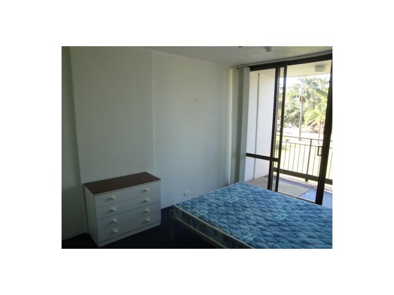 1/11 Fairway Drive, Clear Island Waters QLD 4226