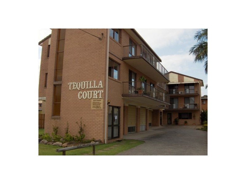 2/13 Clark Street, Biggera Waters QLD 4216