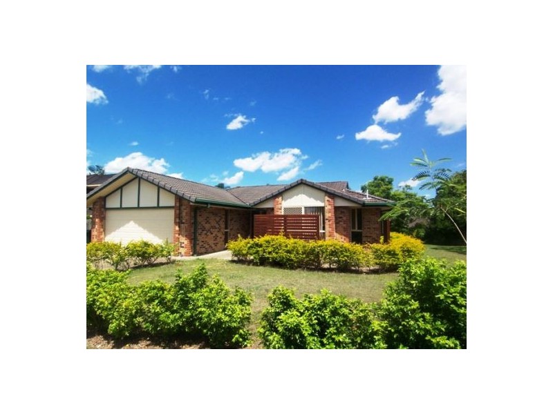 13 Maidstone Place, Parkwood QLD 4214