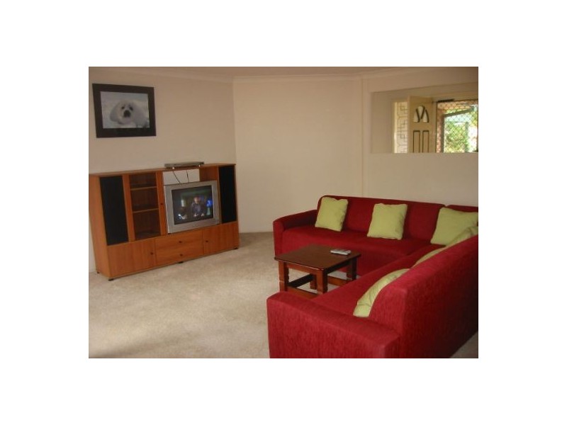 13 Maidstone Place, Parkwood QLD 4214