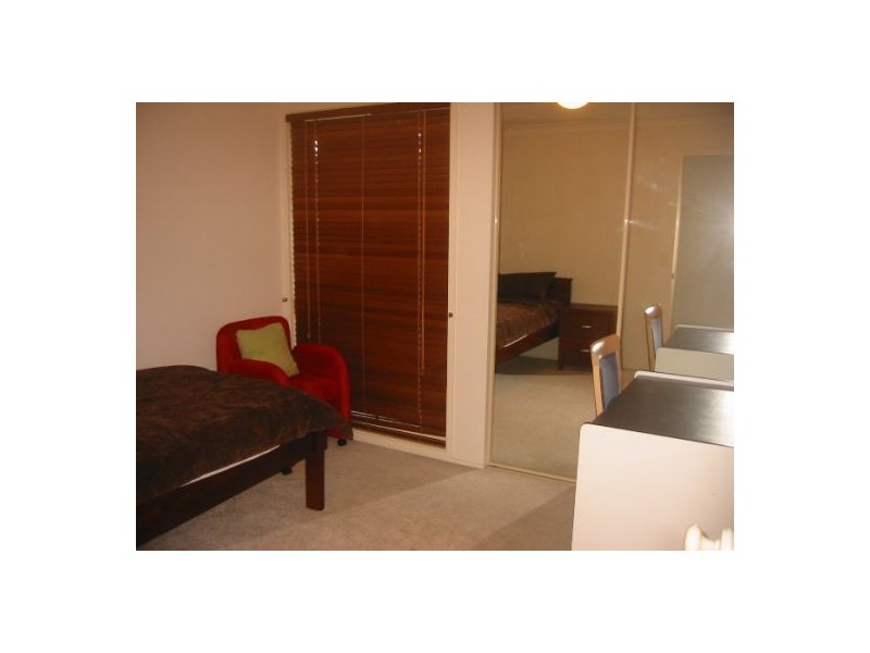 13 Maidstone Place, Parkwood QLD 4214