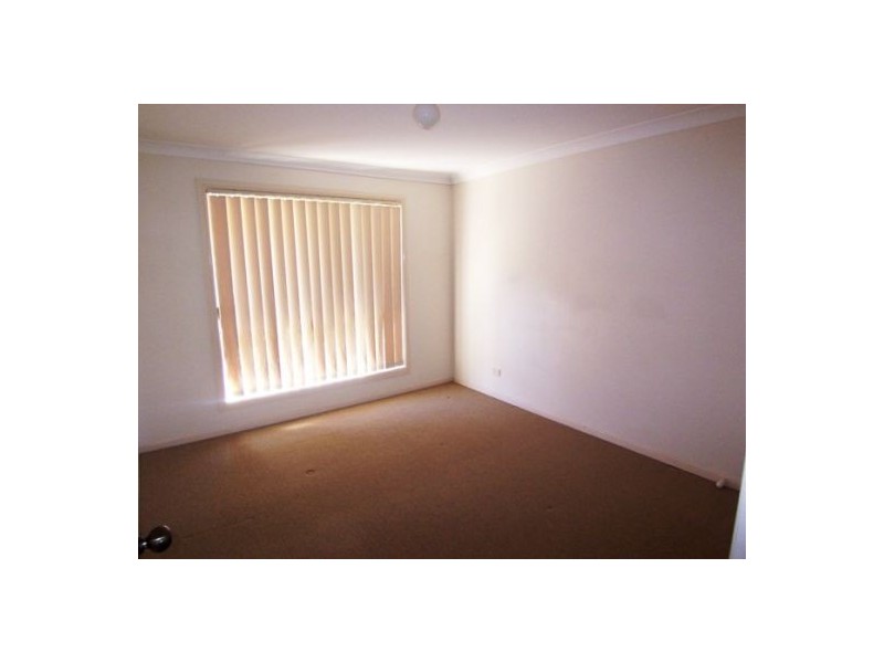 2/152 Frank Street, Labrador QLD 4215