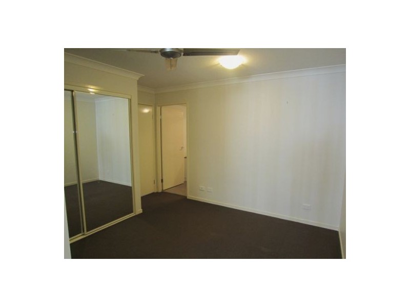 2/8-12 Proud Street, Labrador QLD 4215