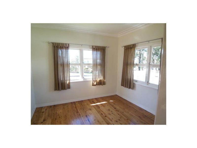 2 Elaine Street, Southport QLD 4215