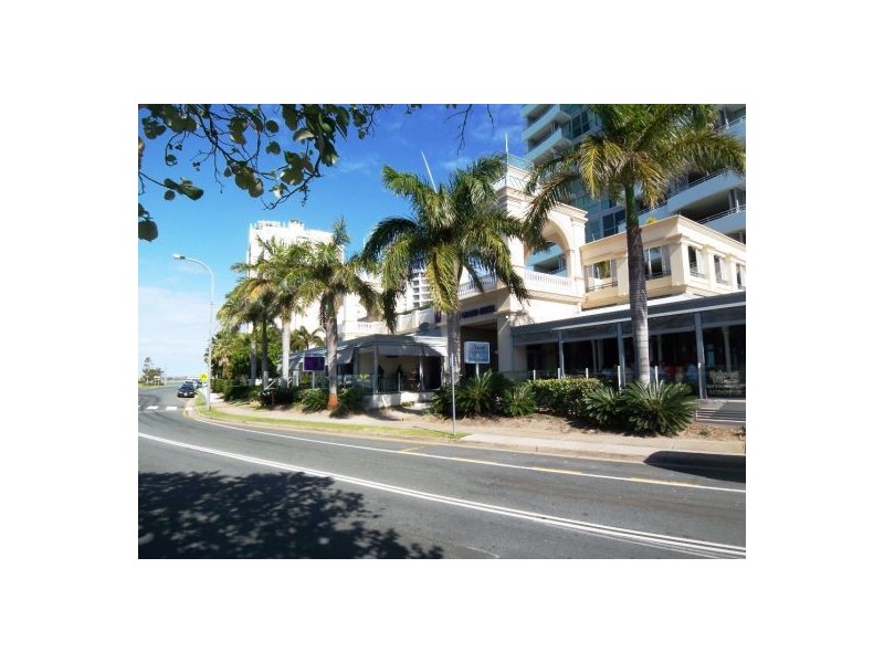 2/152 Frank Street, Labrador QLD 4215