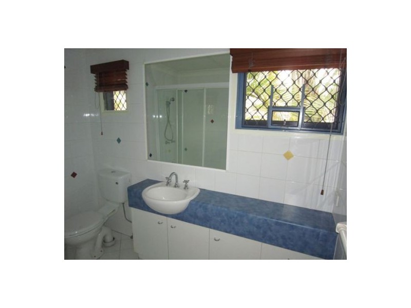 1/14  Ewan Street, Southport QLD 4215