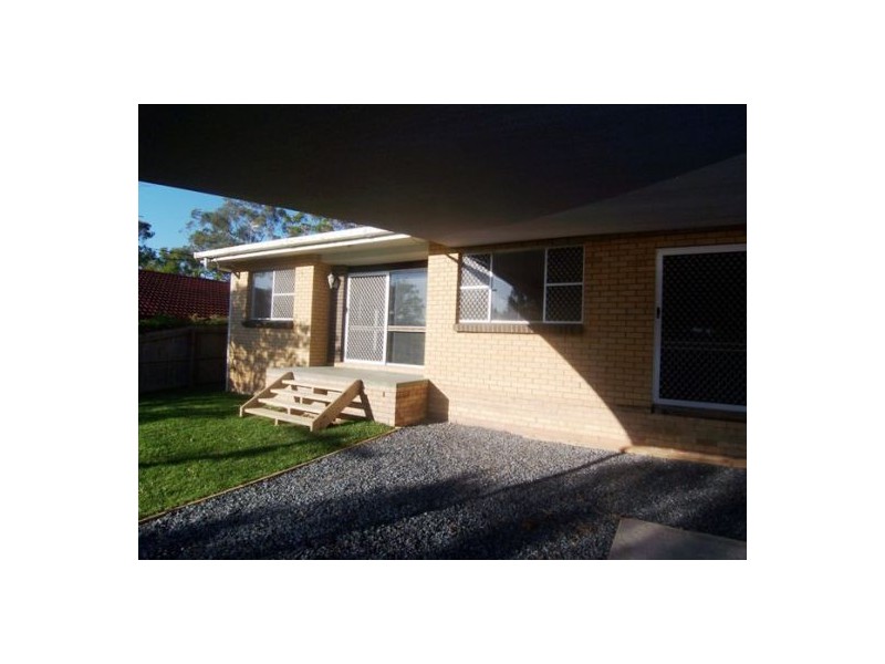 6 Sungold Ave, Southport QLD 4215