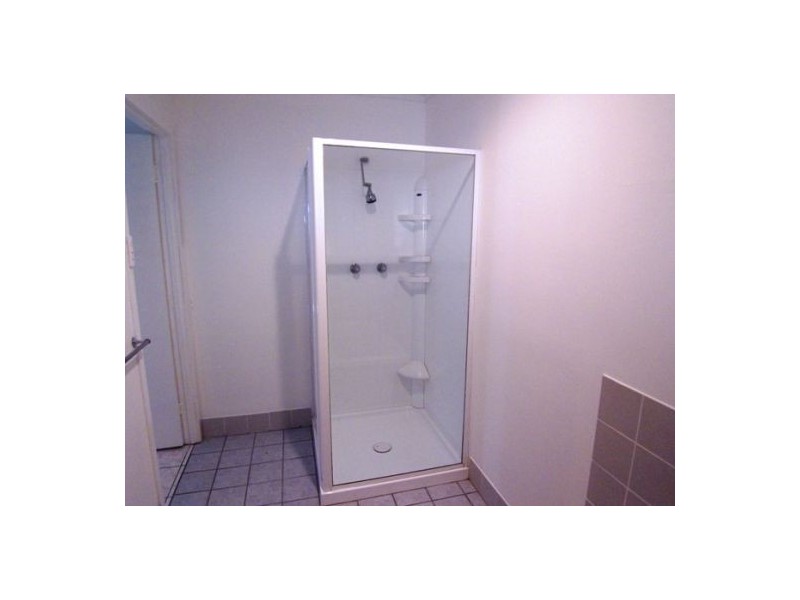 6 Sungold Ave, Southport QLD 4215