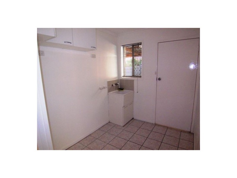 6 Sungold Ave, Southport QLD 4215