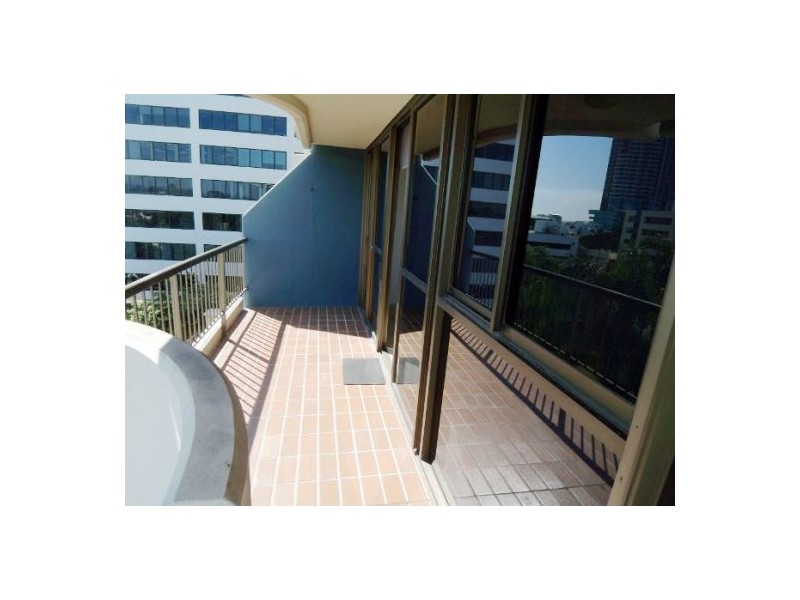 6c/10 Marine Parade, Southport QLD 4215