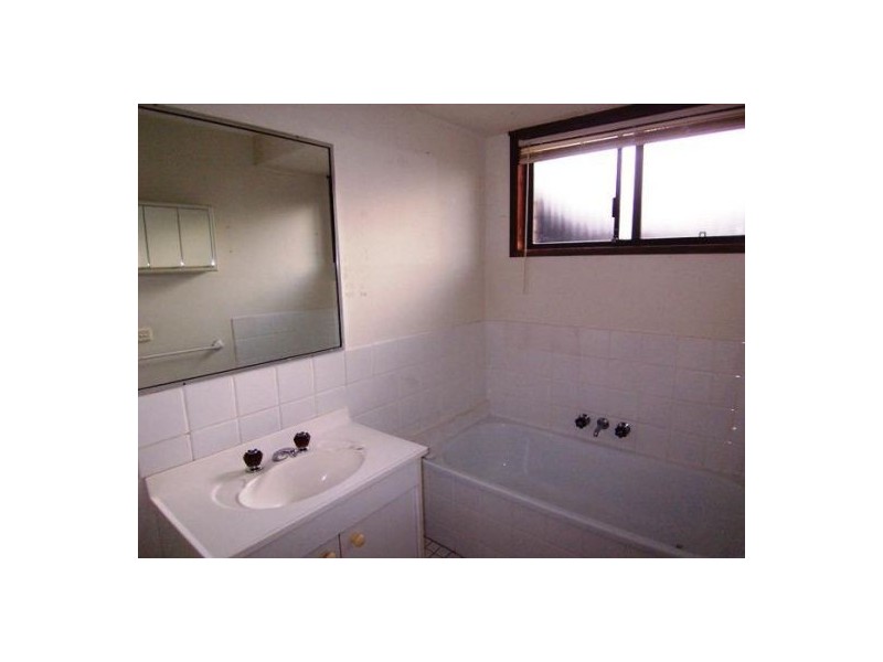 1/33 Telopea Street, Labrador QLD 4215