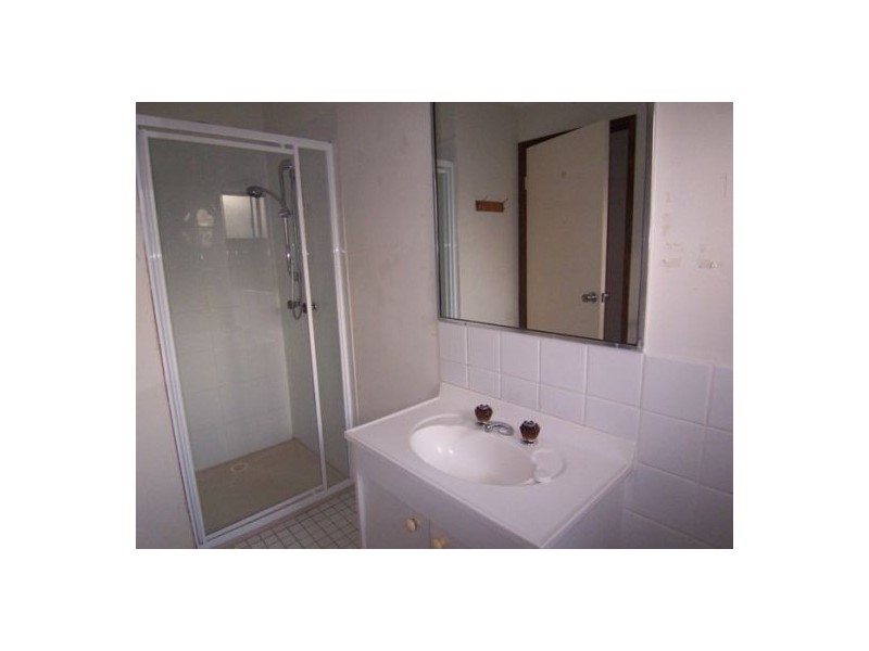 1/33 Telopea Street, Labrador QLD 4215