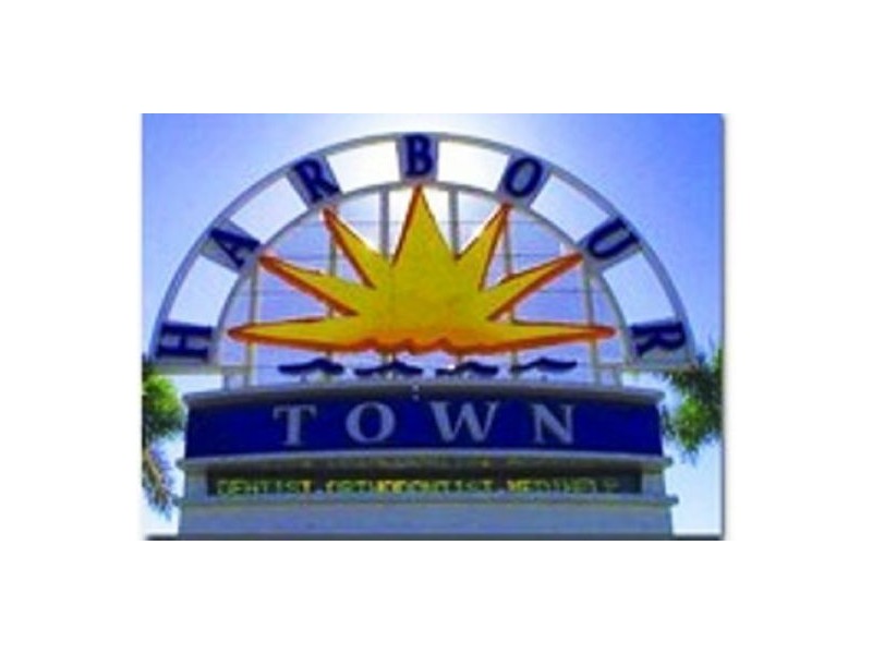 1/33 Telopea Street, Labrador QLD 4215