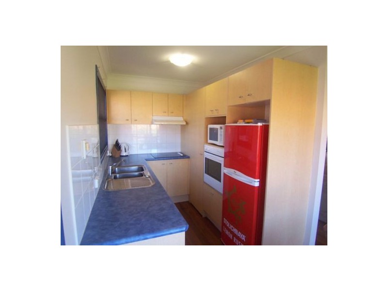 1/14 Ewan Street, Southport QLD 4215