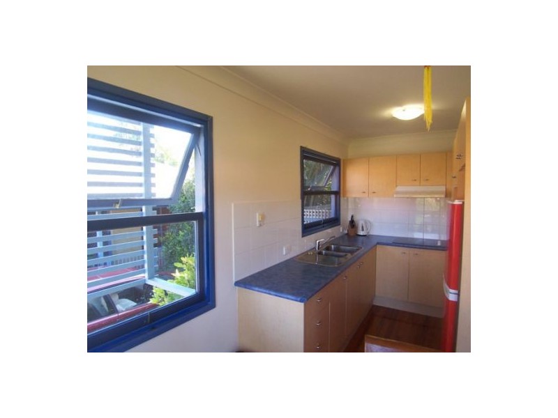 1/14 Ewan Street, Southport QLD 4215