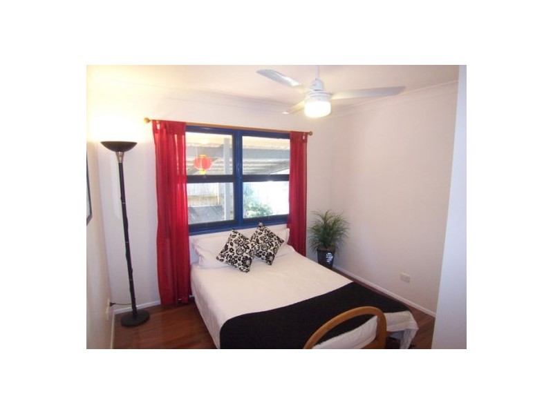 1/14 Ewan Street, Southport QLD 4215