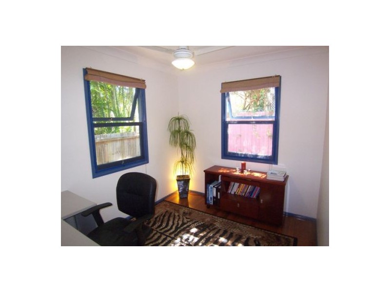 1/14 Ewan Street, Southport QLD 4215