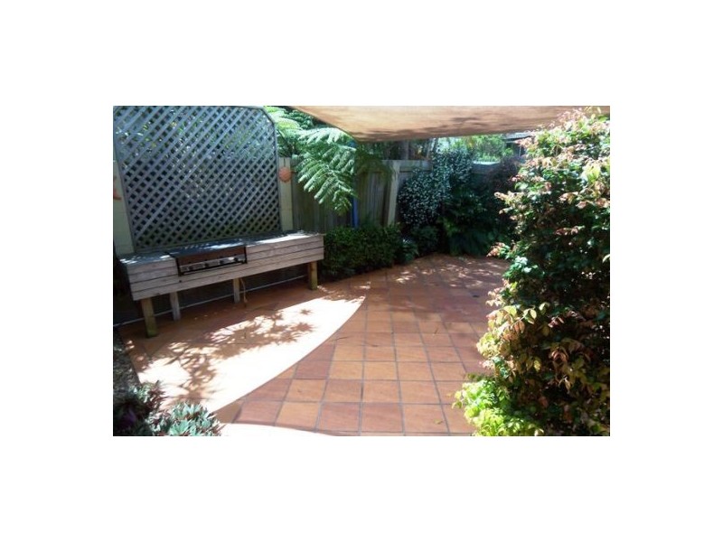 1/14 Ewan Street, Southport QLD 4215