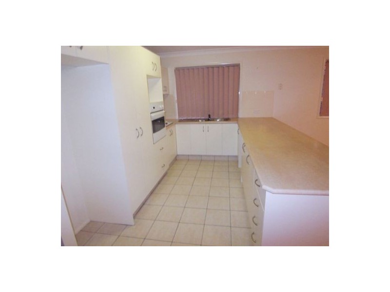 2/10  Jenaya Place, Southport QLD 4215