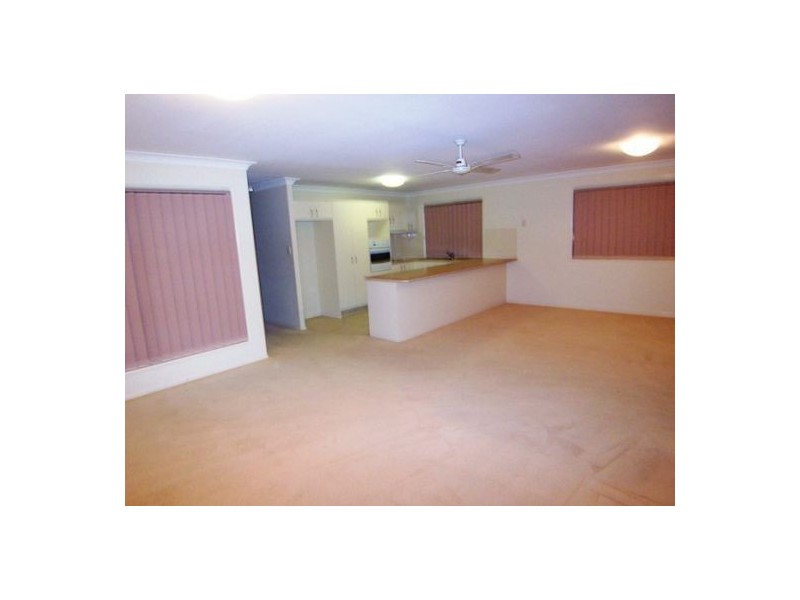 2/10  Jenaya Place, Southport QLD 4215