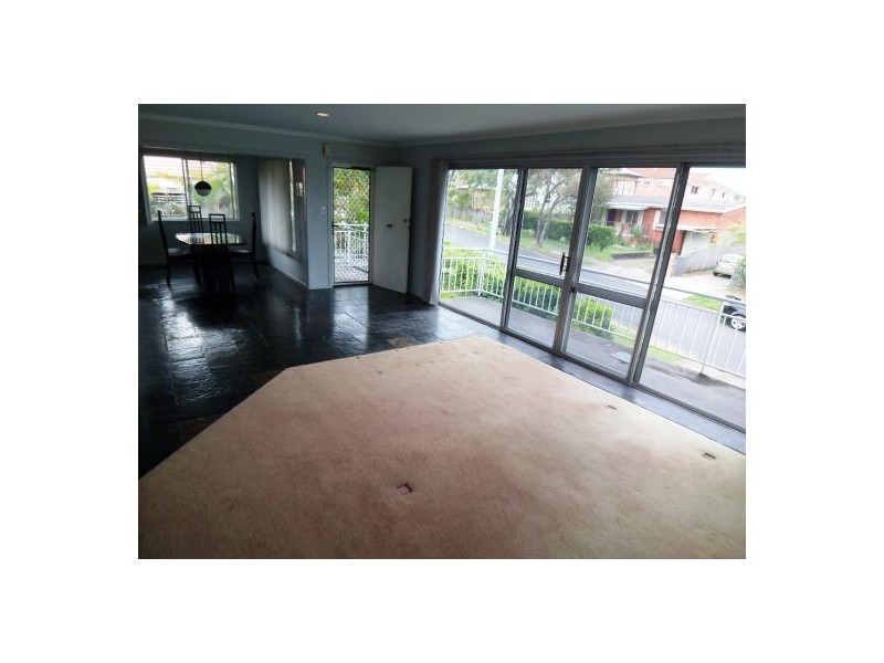 4 Ewan Street, Southport QLD 4215