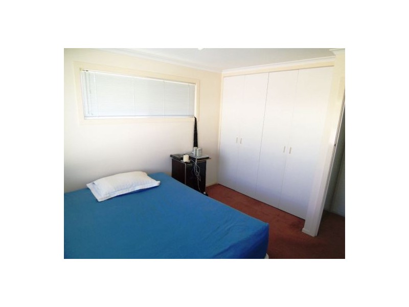 4 Ewan Street, Southport QLD 4215