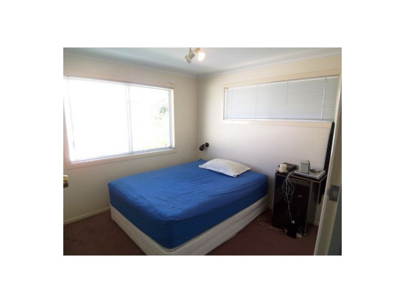 4 Ewan Street, Southport QLD 4215