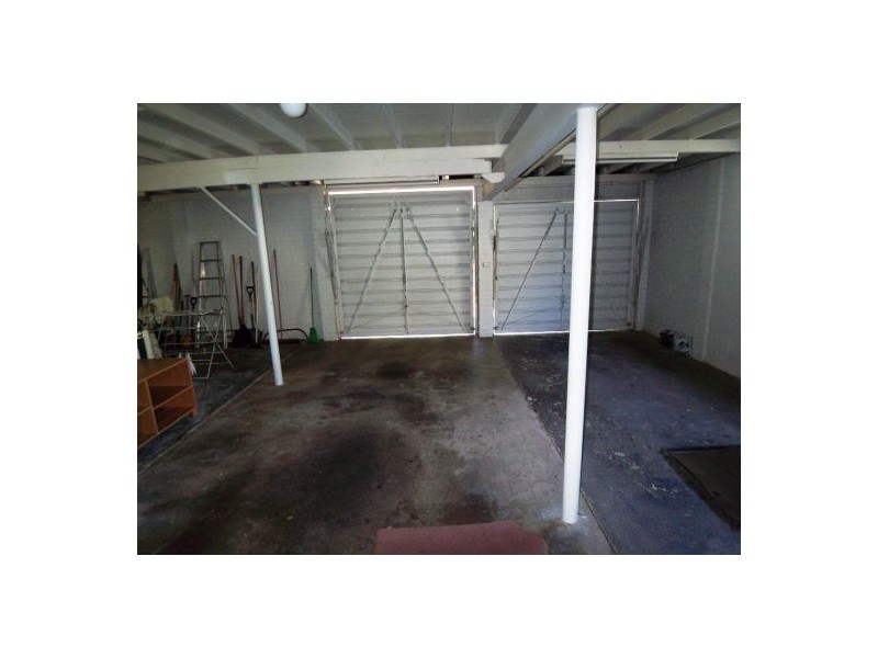 4 Ewan Street, Southport QLD 4215