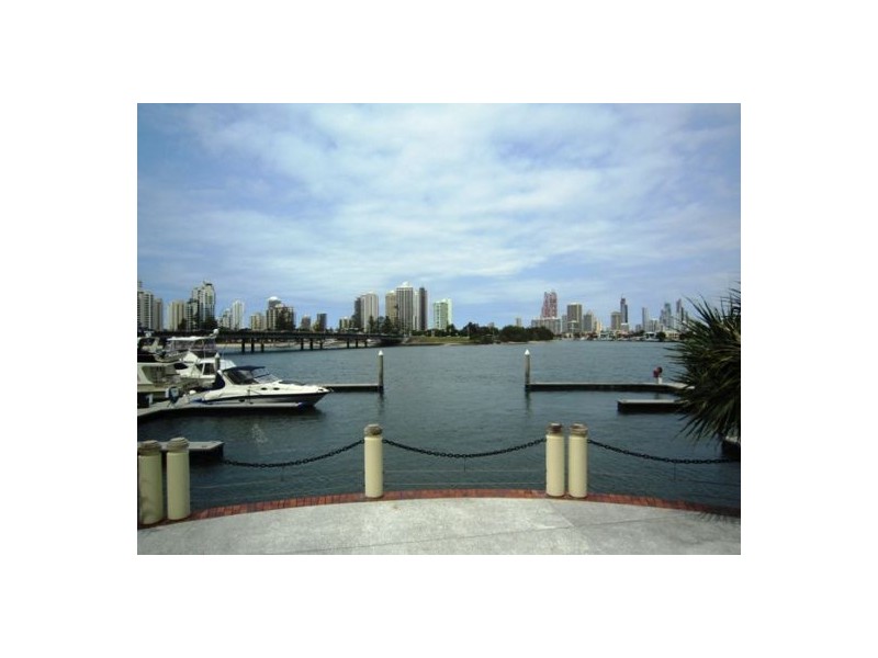 C20-1/75  Brighton Parade, Southport QLD 4215