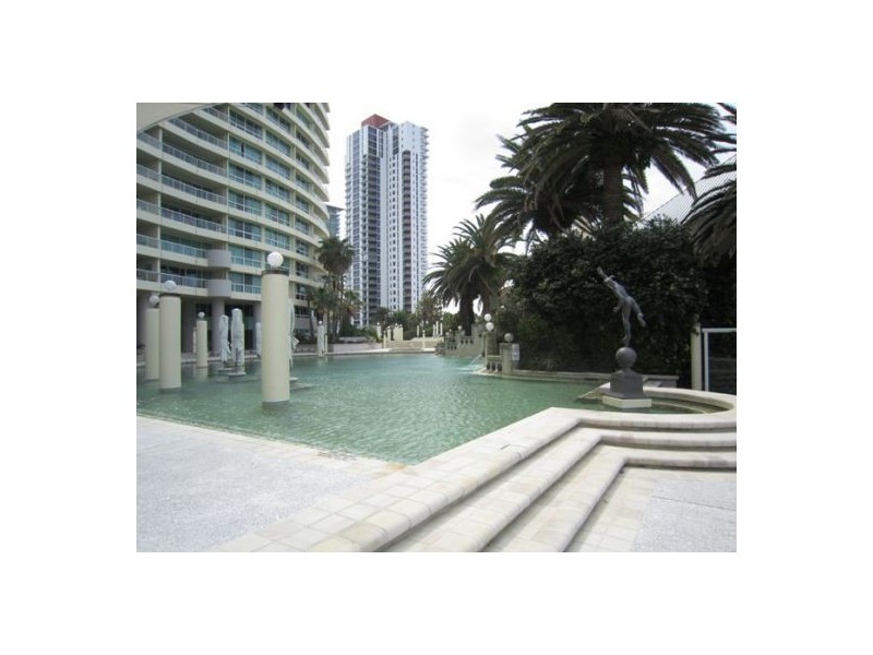 C20-1/75  Brighton Parade, Southport QLD 4215