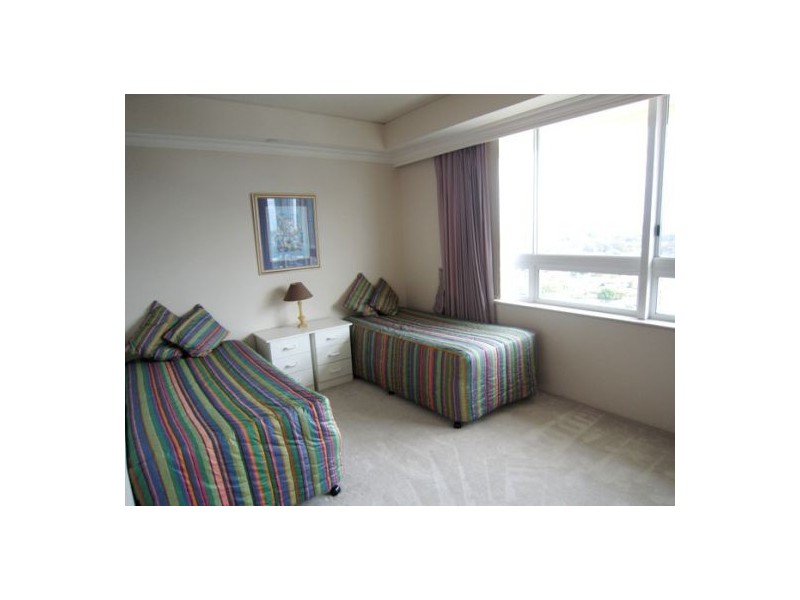 C20-1/75  Brighton Parade, Southport QLD 4215