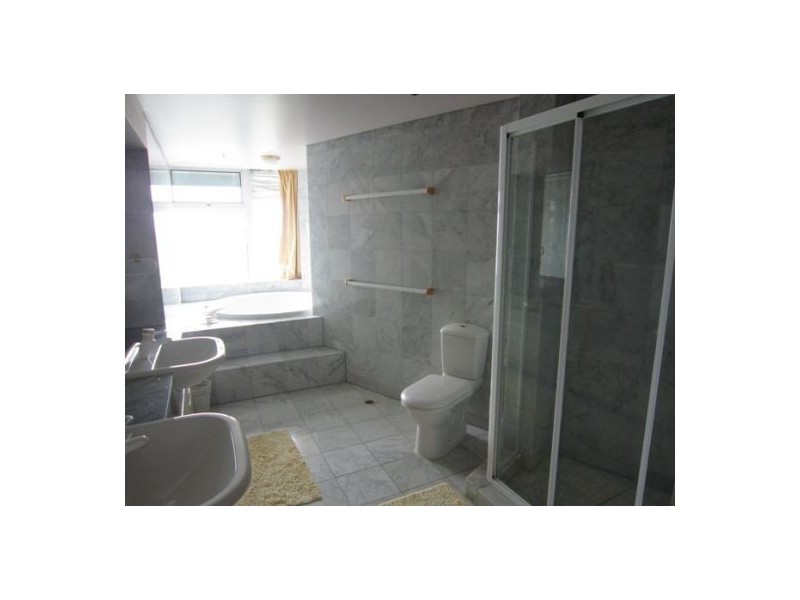 C20-1/75  Brighton Parade, Southport QLD 4215