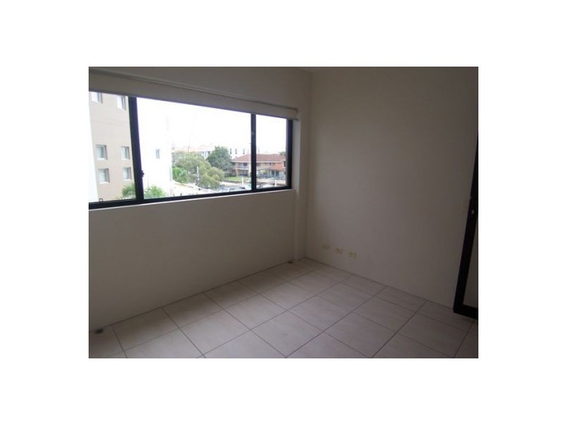 6/36 Oatland Esp., Runaway Bay QLD 4216