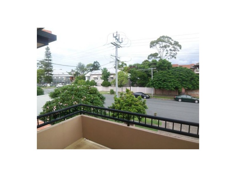 2/33 Meron Street, Southport QLD 4215