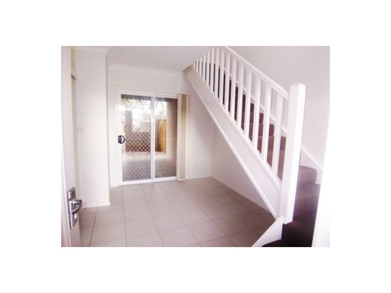 7/8 Alexandrina Drive, Varsity Lakes QLD 4227