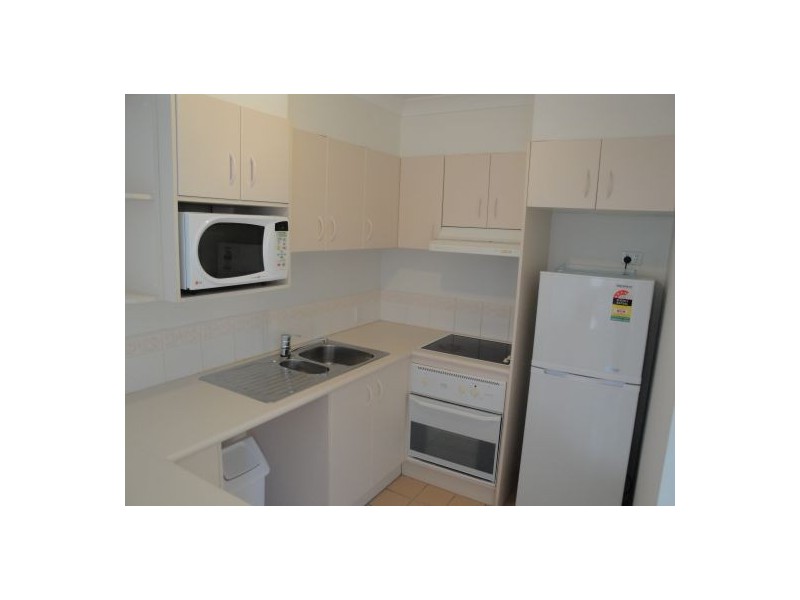 9/57  Worendo Street, Southport QLD 4215