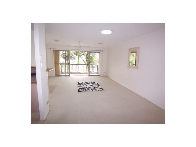 21/14-18 Jennifer Ave, Runaway Bay QLD 4216