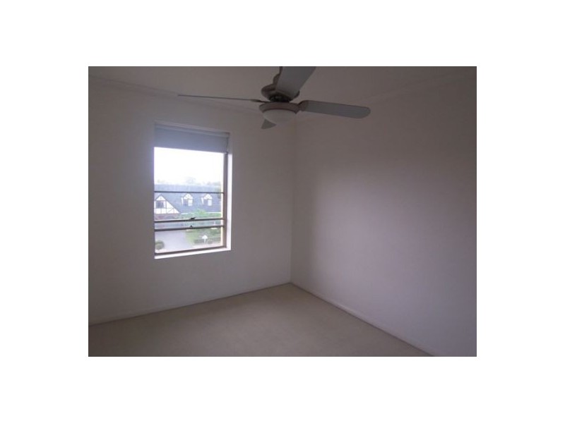 21/14-18 Jennifer Ave, Runaway Bay QLD 4216