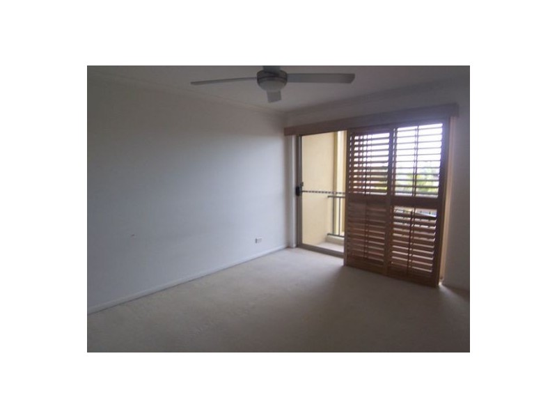 21/14-18 Jennifer Ave, Runaway Bay QLD 4216