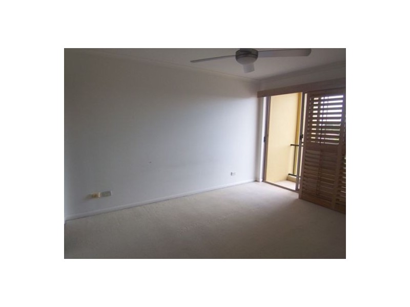21/14-18 Jennifer Ave, Runaway Bay QLD 4216