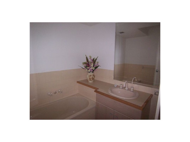 21/14-18 Jennifer Ave, Runaway Bay QLD 4216