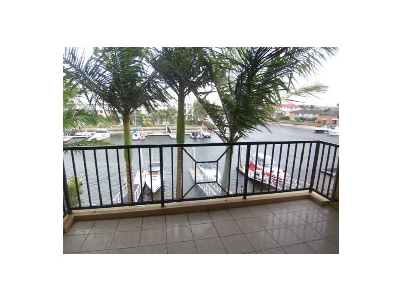 21/14-18 Jennifer Ave, Runaway Bay QLD 4216