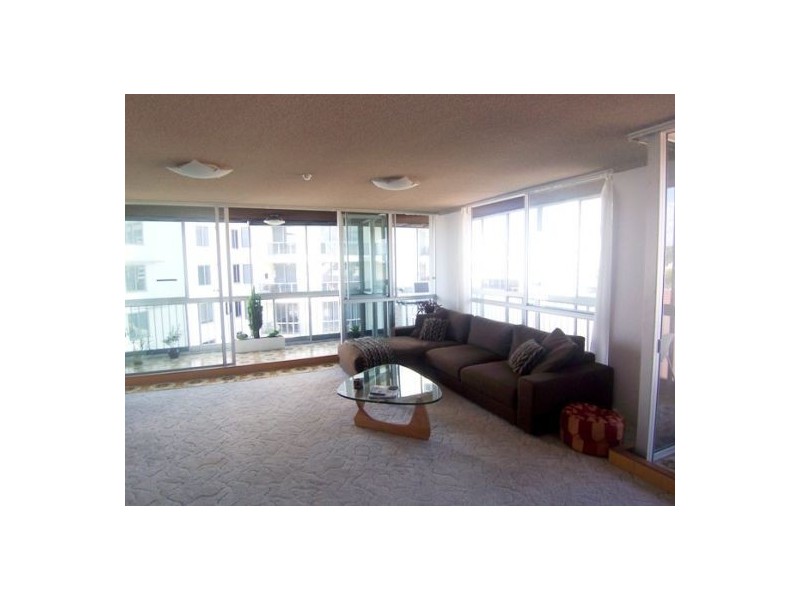 20/18 Queen Street, Southport QLD 4215