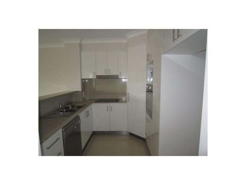 11/99-103 Muir Street, Labrador QLD 4215