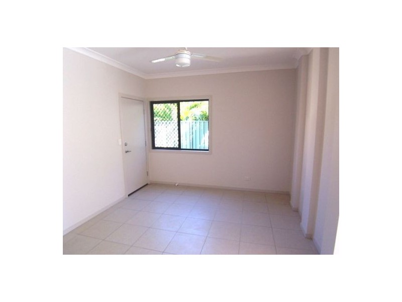 2/34 North Street, Southport QLD 4215