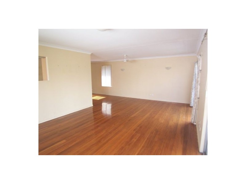 3/6 Imperial Parade, Labrador QLD 4215