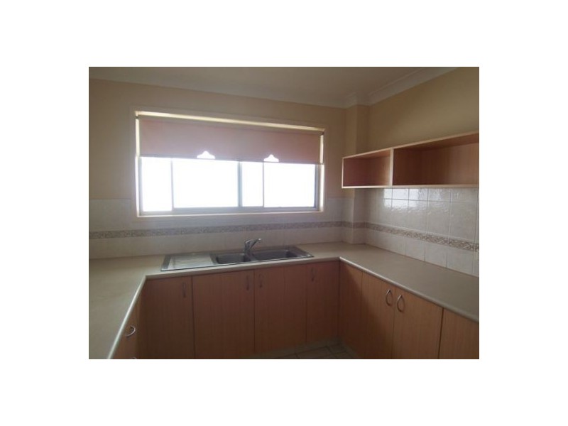 3/6 Imperial Parade, Labrador QLD 4215