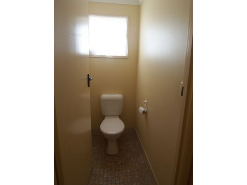 3/6 Imperial Parade, Labrador QLD 4215