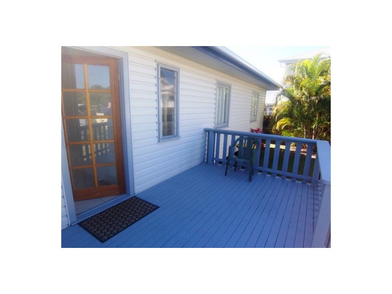 128 Pohlman Street, Southport QLD 4215