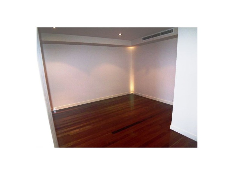 22 Quay Views, Emerald Islands Drive, Carrara QLD 4211